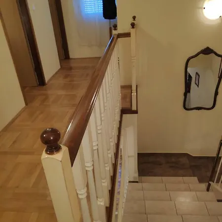 Lisinski Tatil Evi *