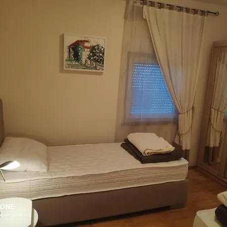 Tatil Evi Lisinski