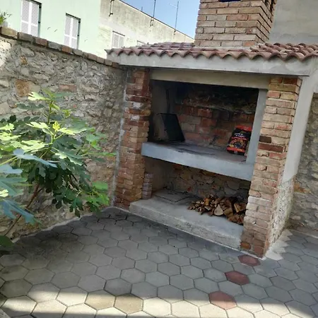 펜션 Lisinski 자다르