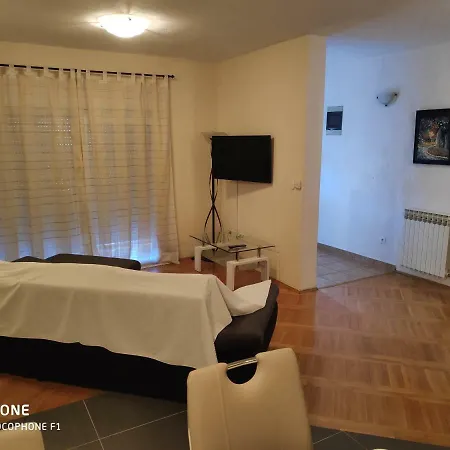 Lisinski Tatil Evi