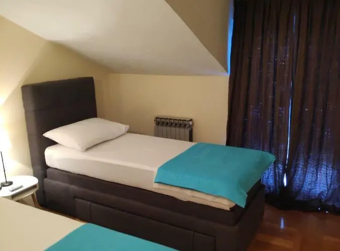 Lisinski Holiday home *